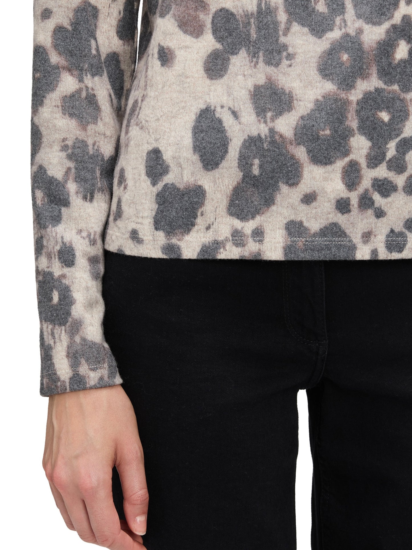 Knit Pullover