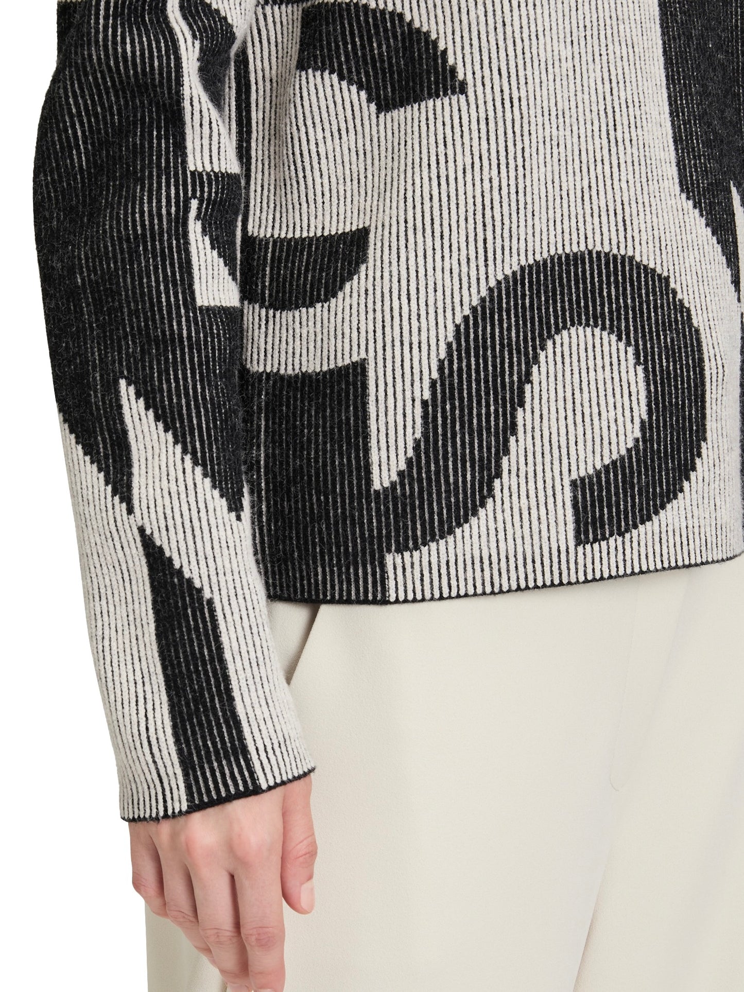 Knit Pullover
