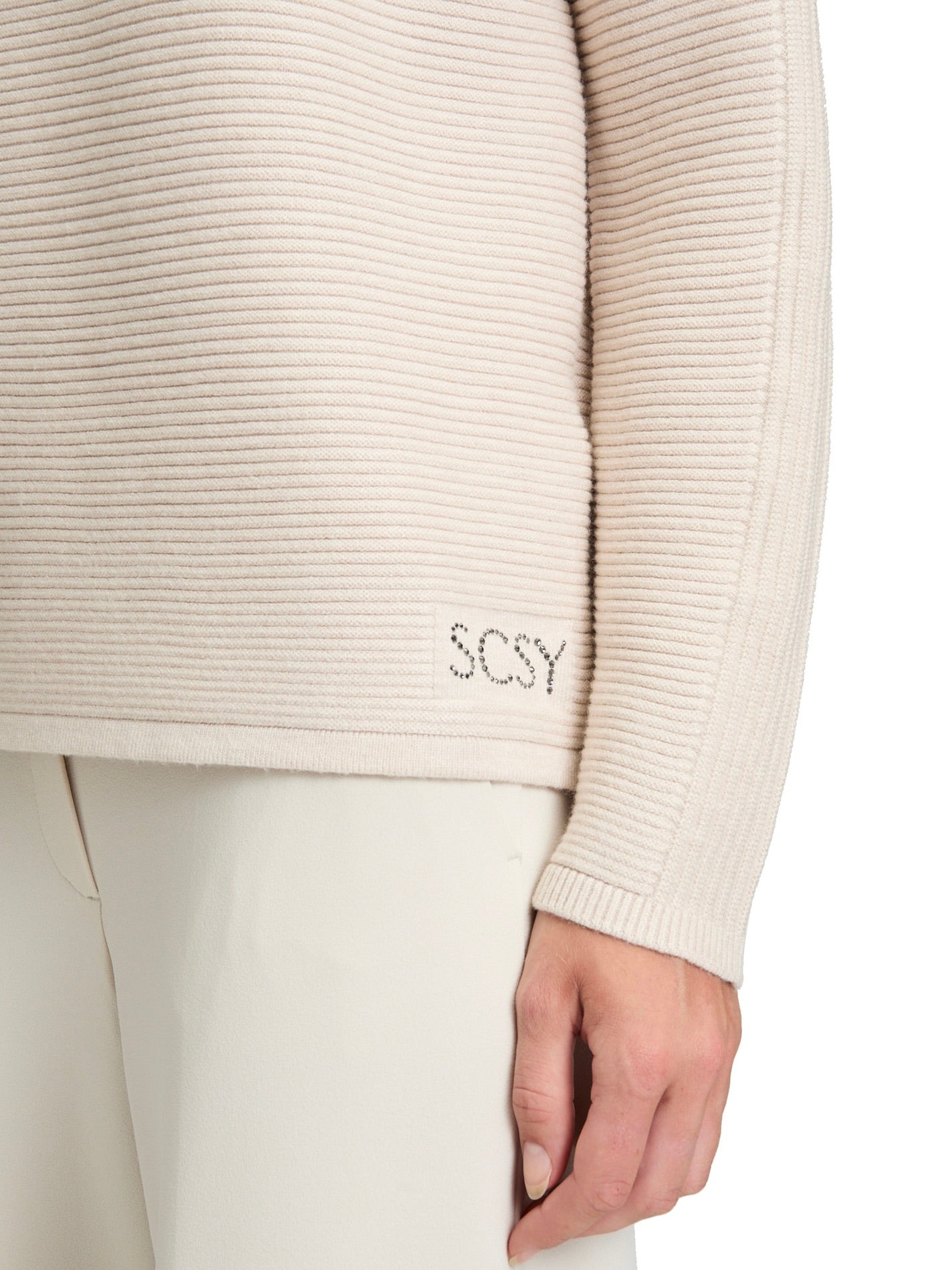 Knit Pullover