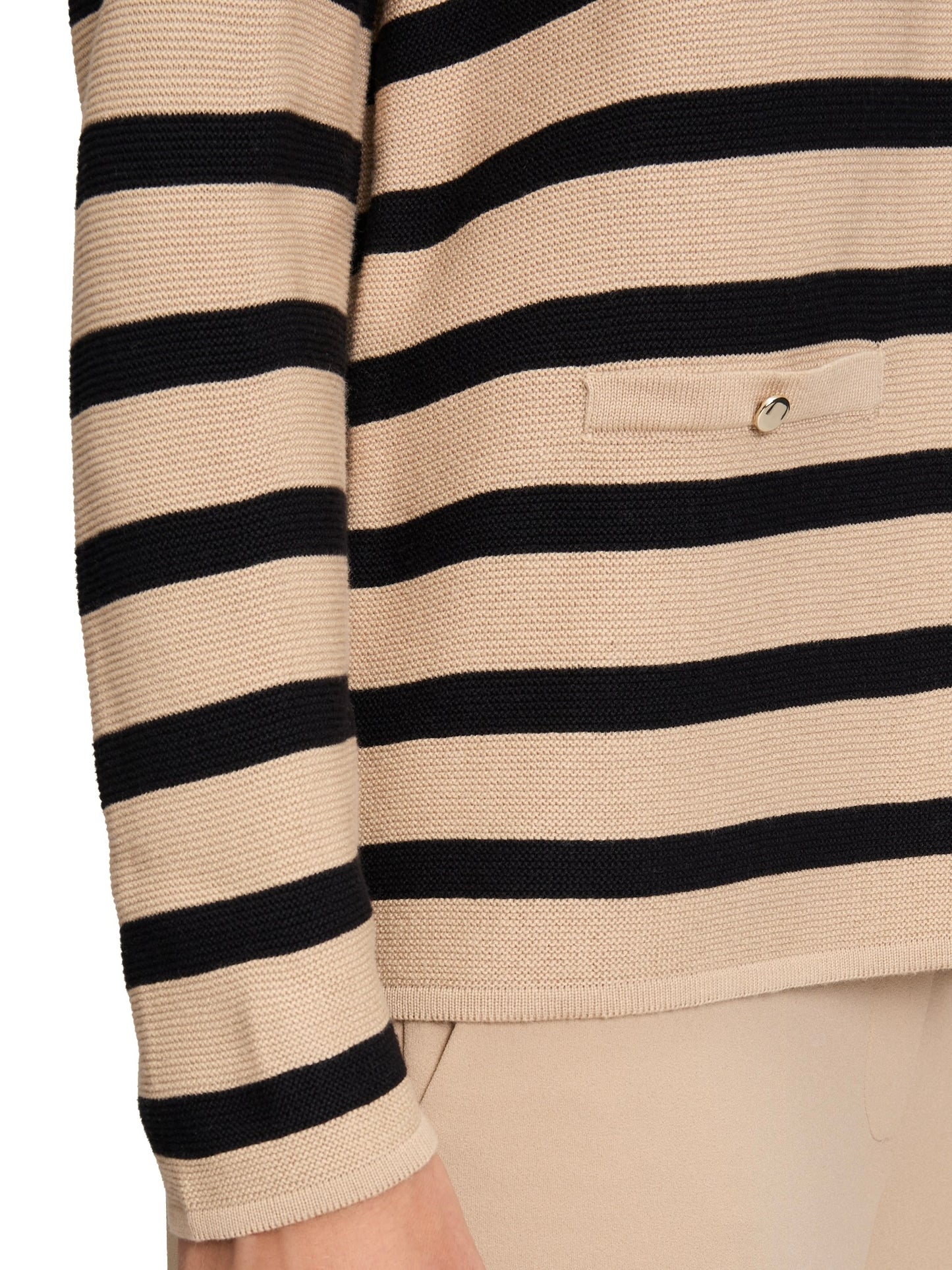 Knit Pullover