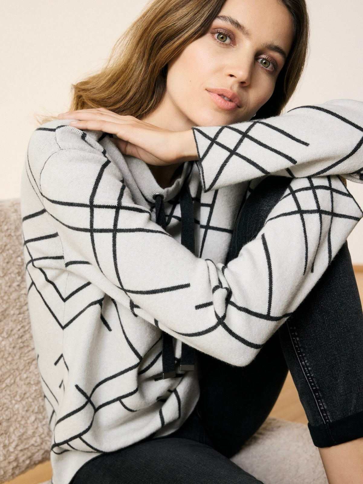 Knit Pullover