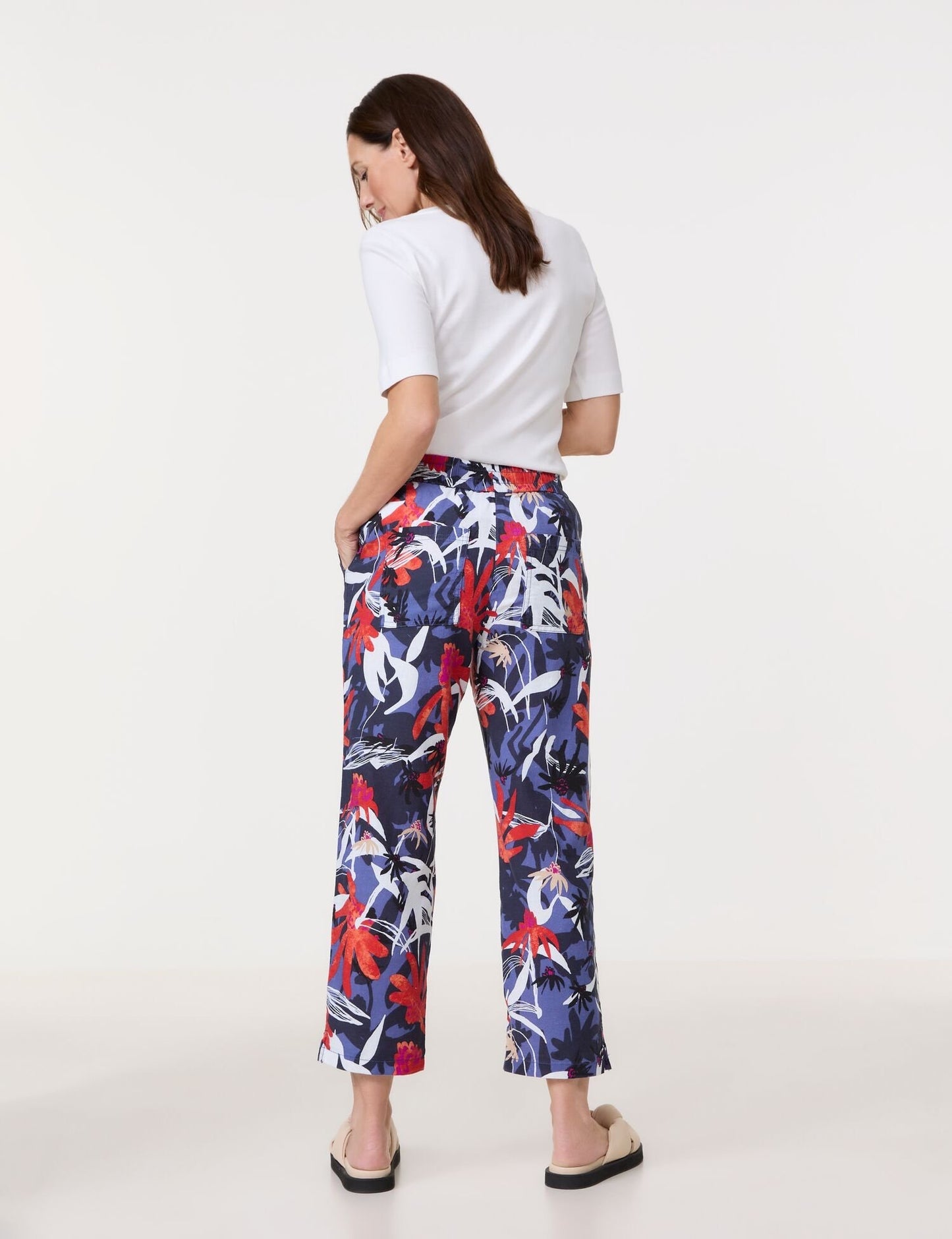 Pull-on Linen Pant