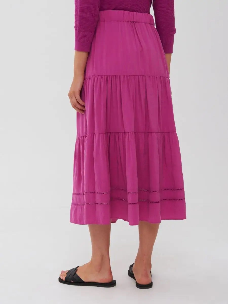 Skirt in a Tiered Style