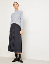 Pull-on Pleated Skirt