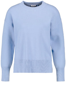 Soft Pullover with Elongated Back