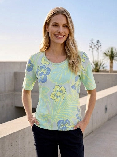 NEW Top with Print