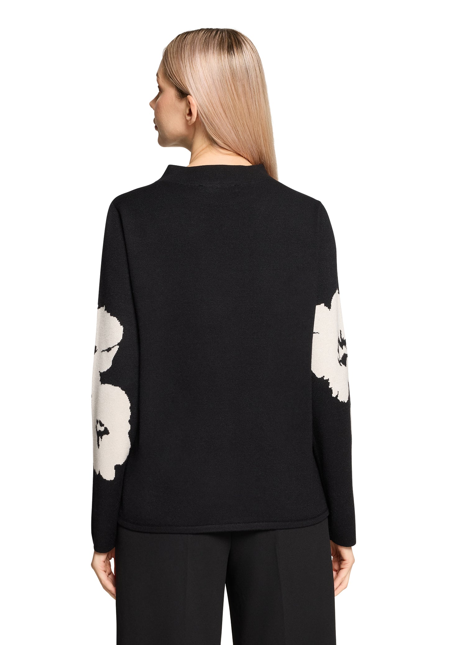 NEW Pullover with Print