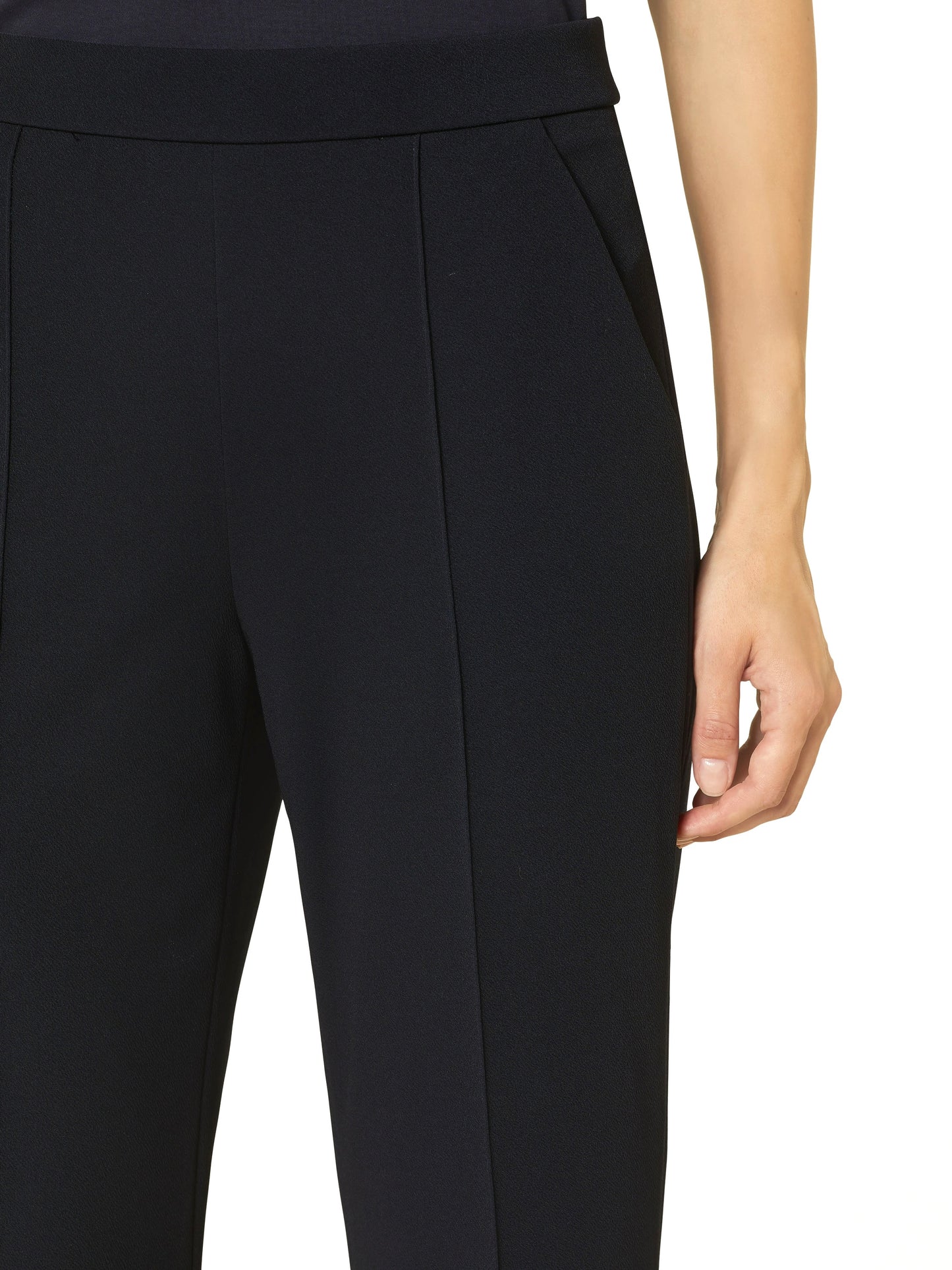 NEW Pull-on Pant – Black