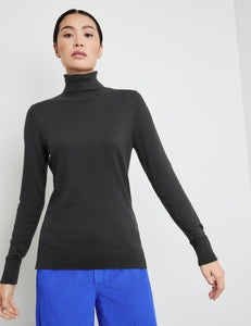 Polo Neck Pullover