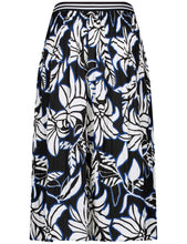 Patterned Pleated Skirt