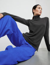Polo Neck Pullover