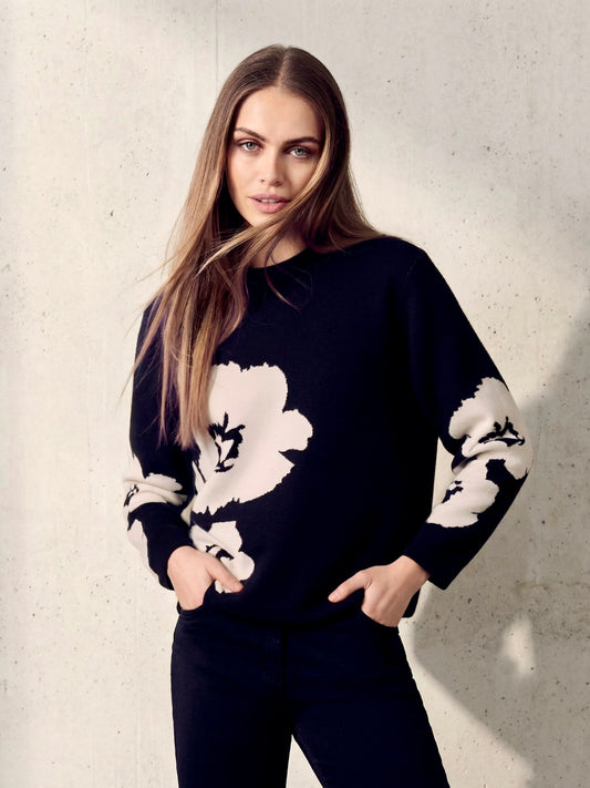 NEW Pullover with Print