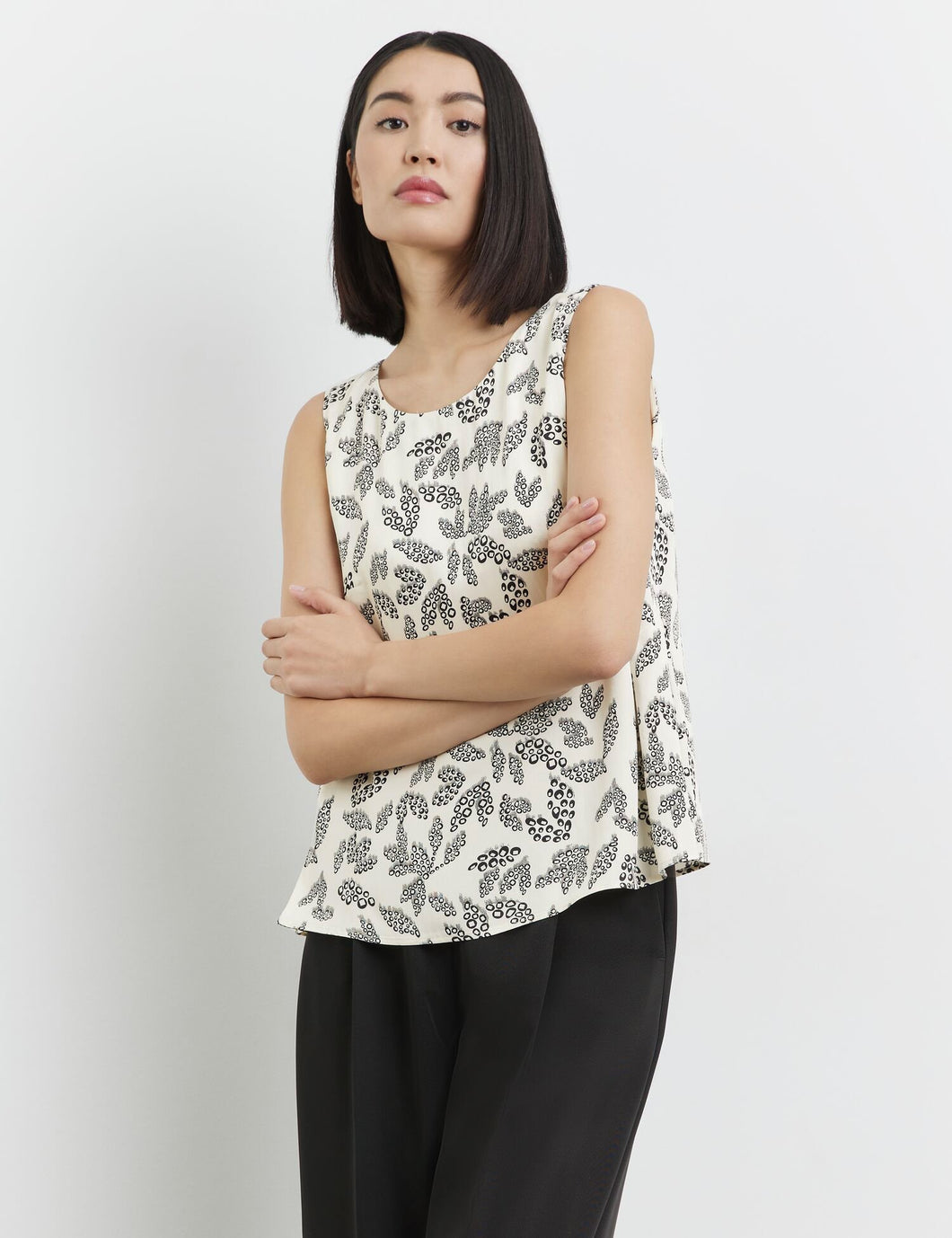 Sleeveless Blouse