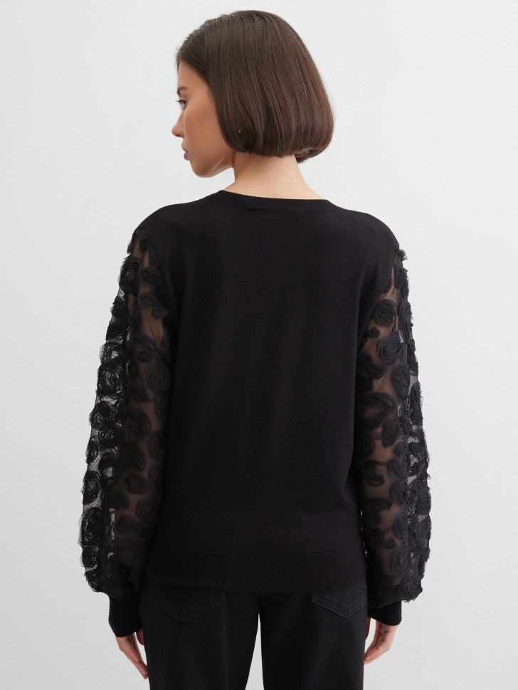 Pullover with Details