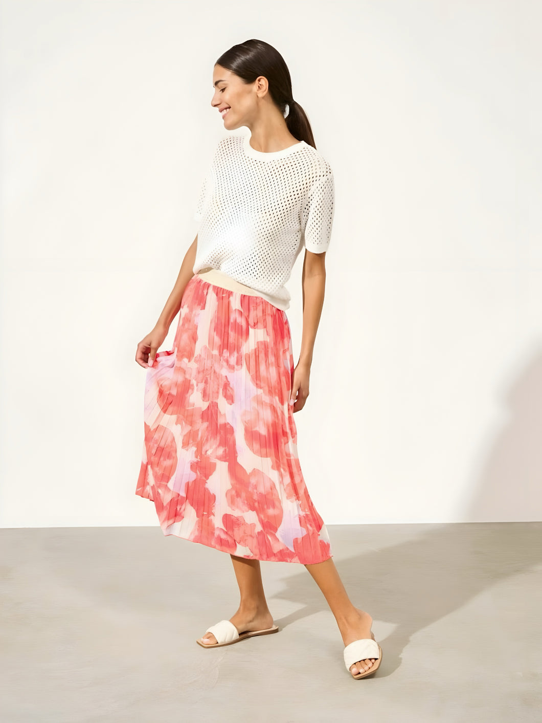 Patterned Pleated Skirt