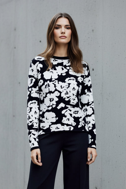 NEW Pullover with Print