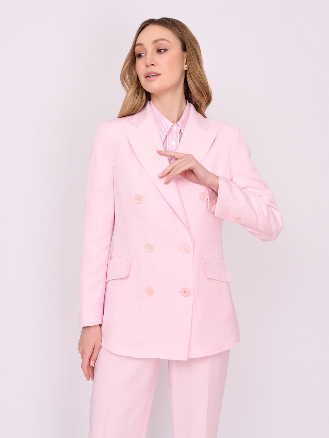 Blazer in Powder Pink