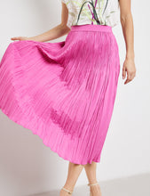 Skirt with a Crinkle Finish