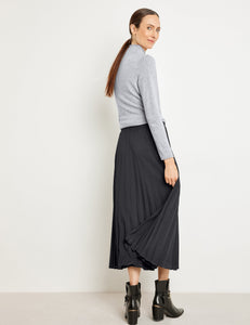 Pull-on Pleated Skirt