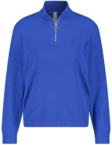 Pullover with Zip