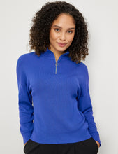 Pullover with Zip